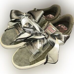 Puma Hearts Olive Green Suede Flat Skater Sneakers Satin Ribbon Wide Laces 7.5